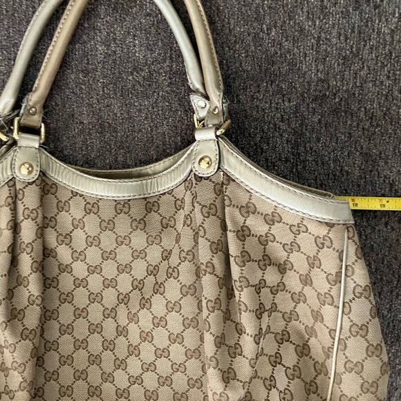 MONOGRAM Large SUKEY GUCCI Tote Gold Leather Trim & GG Gold Charm - Picture 9 of 16